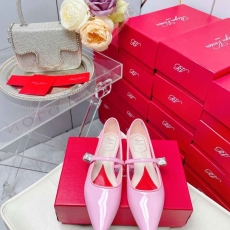 Roger Vivier flat shoes